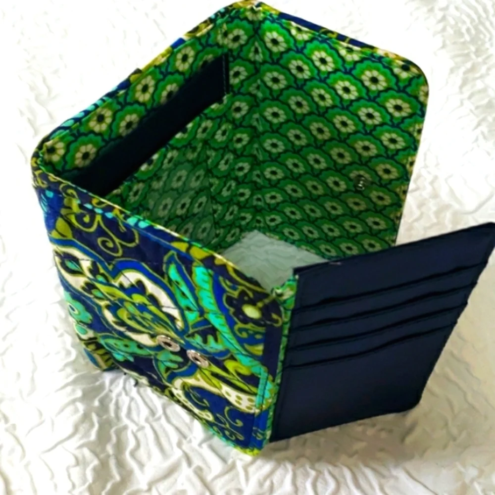 Vera Bradley Rhythm & Blues Pattern Trifold Wallet Blue & Green Retired Pattern - Picture 14 of 16